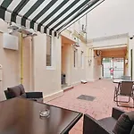 Апартаменти Petru Maior Бухарест