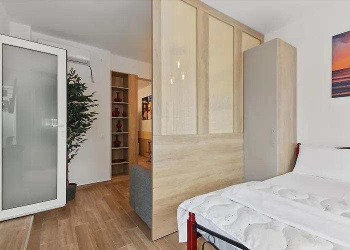 Petru Maior Апартаменти